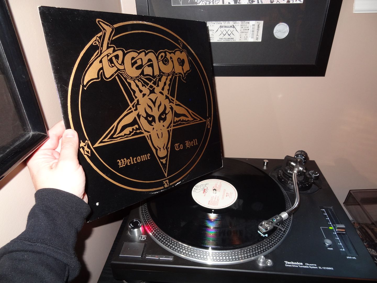 Venom welcome to hell singles